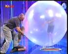 Weltrekord in einem Climb in Ballon werden in 60sec 6 Kinder verpackt.