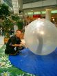 - geschaft kaum zu glauben ich bin wirklich in diesen Climb in Ballon ohne Probleme hineingekommen. Zur Vergrößerung des Bildes klicken Sie bitte das Bild mit dem Climb in Ballon an.
