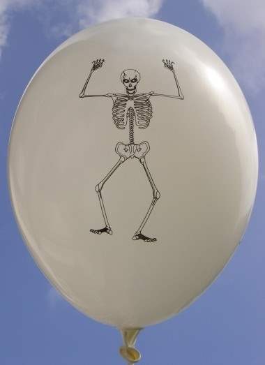 Halloweenballon Ø80cm in Weiß mit Skelett