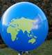 Weltkugel WEK01 auf Ø33cm/55cm/80cm/100cm/120cm/165cm/210cm Riesen-Motivluftballon mit Weltkontinente Europa-Asien-Amerika Aufdruck in grün, 2seitig 1farbig unterschiedlich bedruckt, BallonStutzen unten.